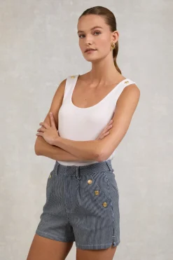 Amoria Short