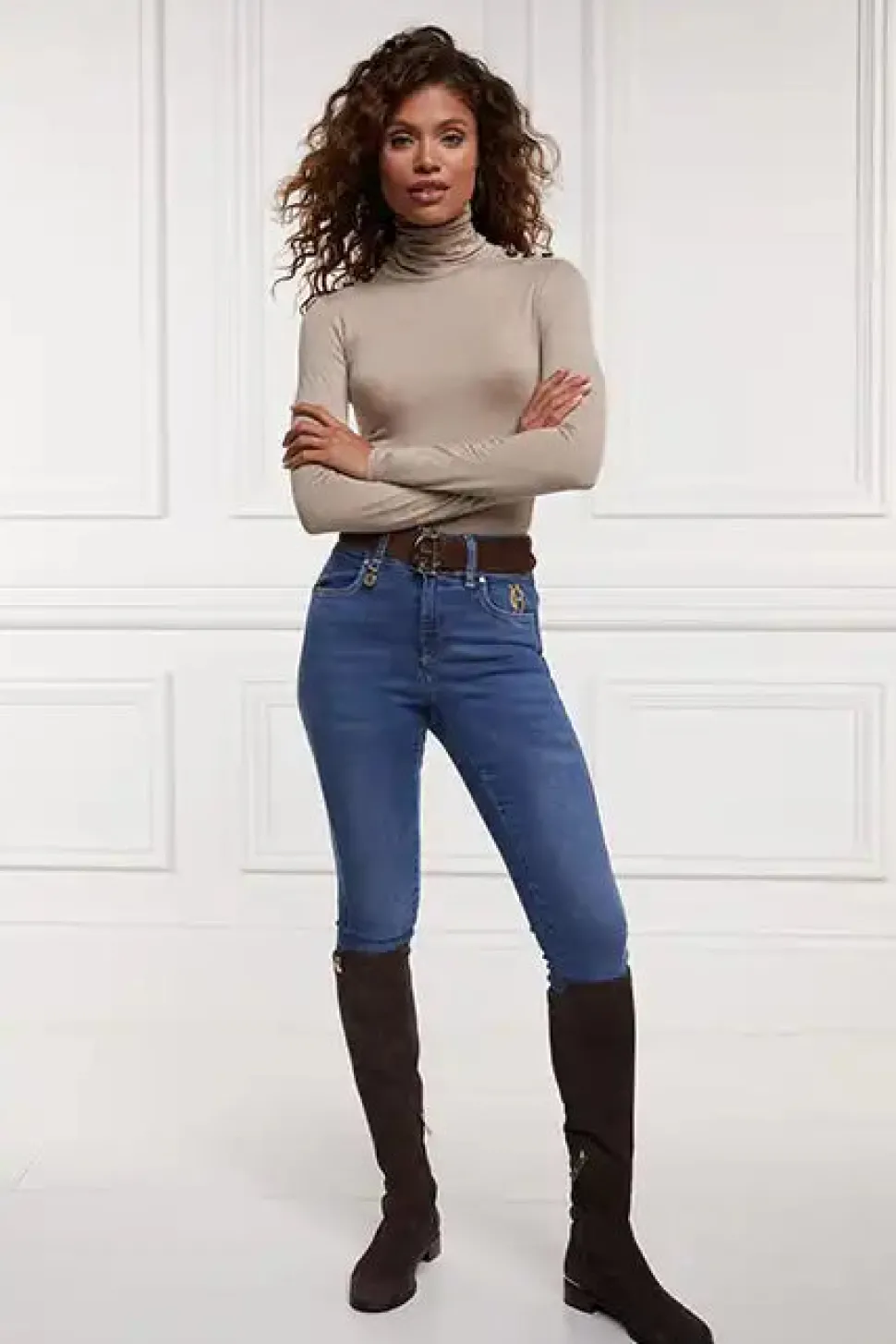 Essential Roll Neck