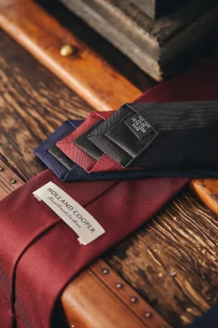 HC Unisex Tie