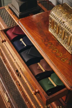 HC Unisex Tie