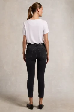 High Rise Slim Jean