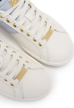 Knightsbridge Court Trainer