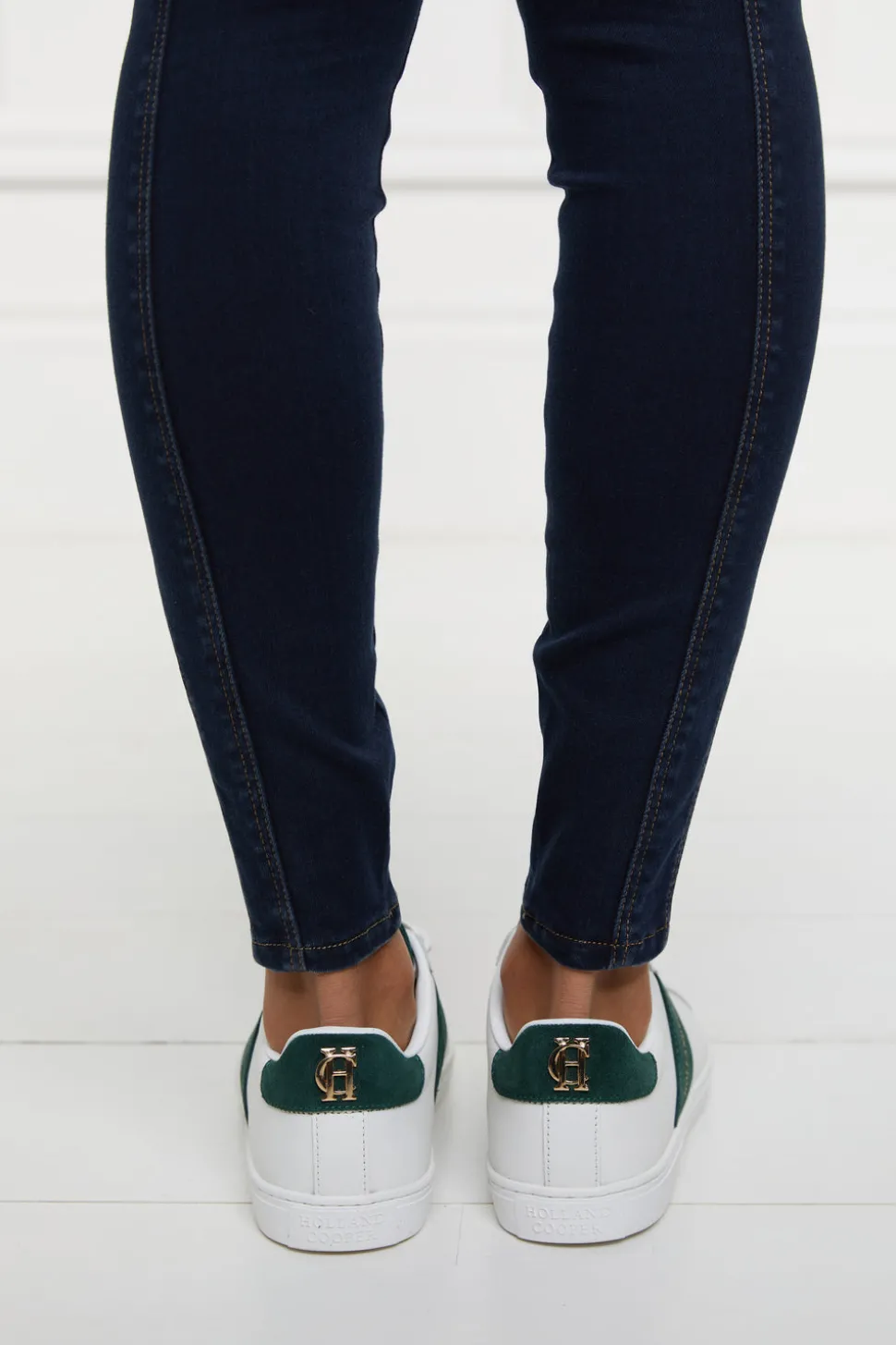 Knightsbridge Court Trainer