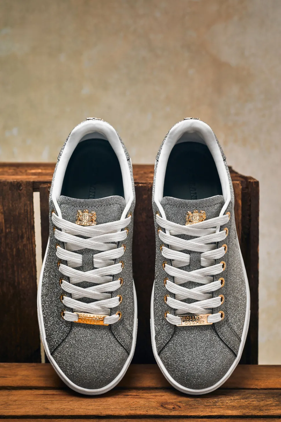 Knightsbridge Crystal Trainer