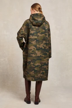 One-Size Lightweight Waterproof Coat
