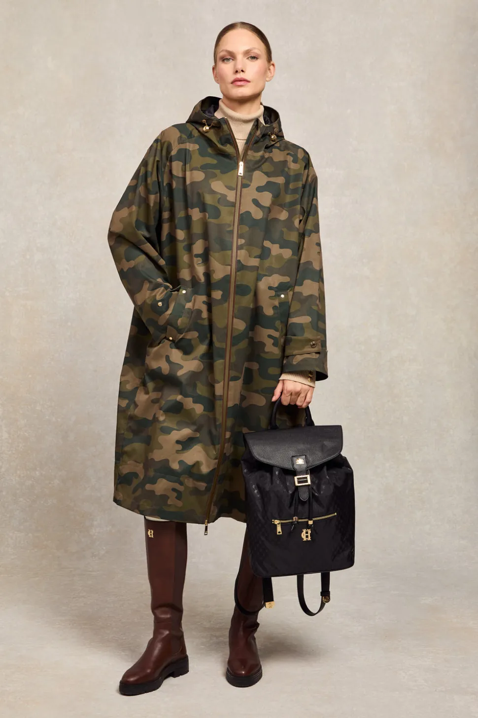 One-Size Lightweight Waterproof Coat