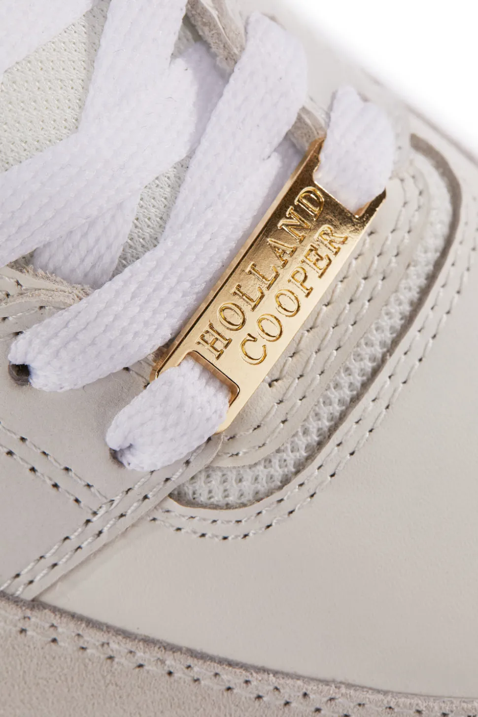 Retro Trainer