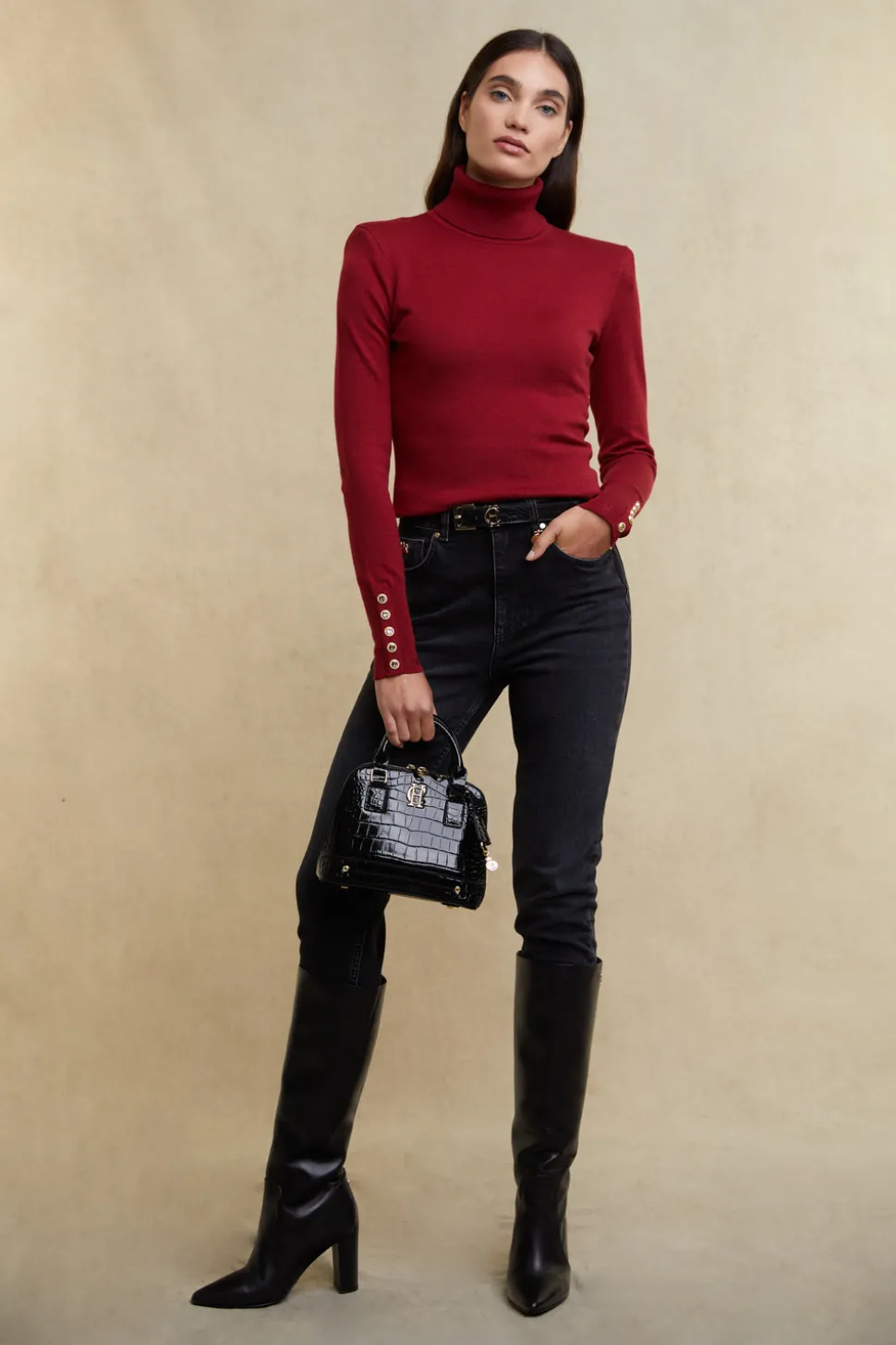 Victoria Cashmere Roll Neck